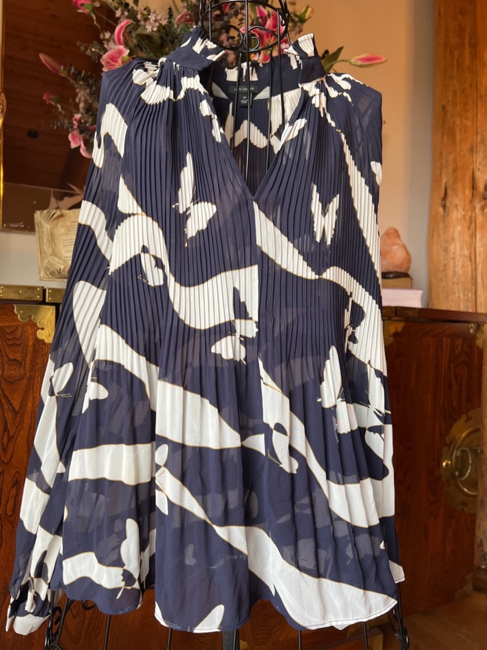 Ann Taylor Navy and White Pleated A-Line Tops